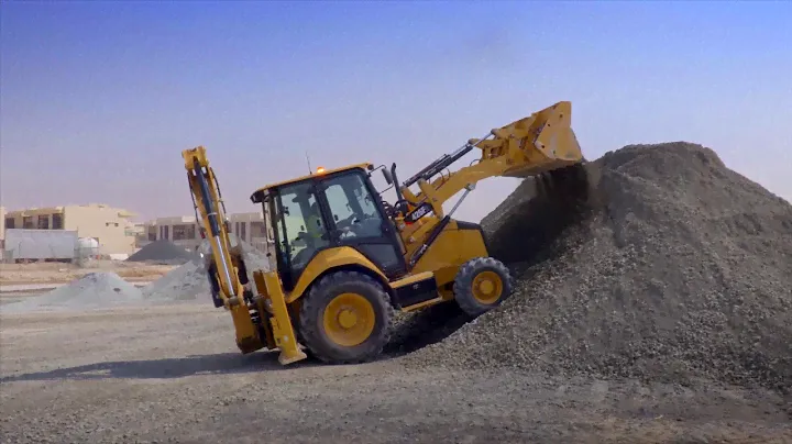 Новый экскаватор-погрузчик Cat® 426F2. Быстрый обзор