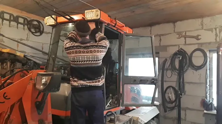 лобовое стекло на погрузчик