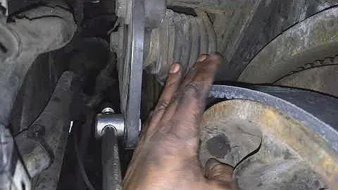 Correia de tração Bob cat S650  bobcat hydrostat drive belt replace Part 2