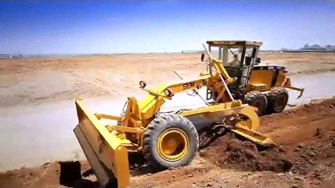 Автогрейдеры SEM завод CATERPILLAR (Qingzhou) LTD.