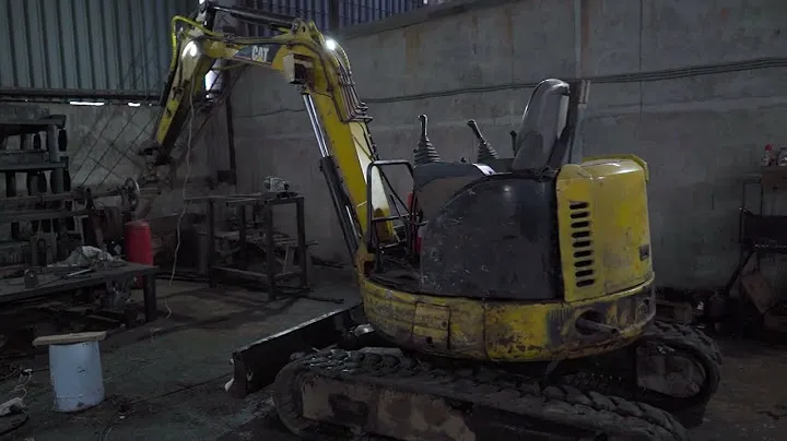 Обзор экскаватор CAT 303 CR (после ремонта)