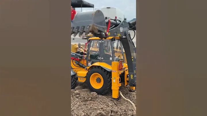 New RC Volvo BL71 Hydraulic Backhoe Loader #volvo #bl71 #backhoe #loader