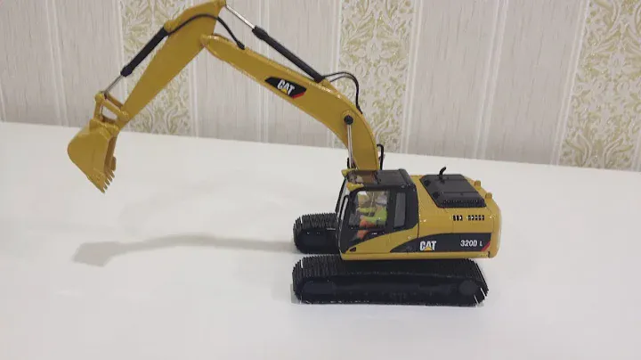 Гусеничный экскаватор Caterpillar 320D