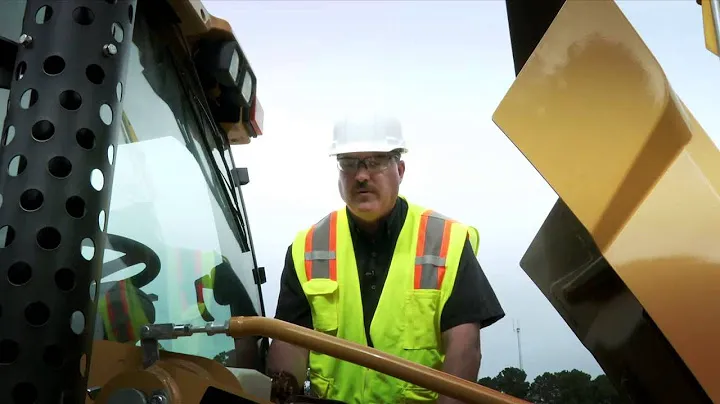 Daily Fluid Checks for the Cat® 416F, 420F and 430F Backhoe Loaders