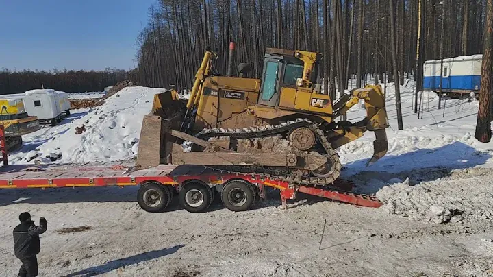 CAT D9R погрузка на трал. Работа на трале.