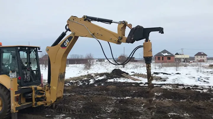 #БУРЕНИЕ ПОД ЛЮБЫЕ НУЖДЫ #КРАСНОДАР Бурение под столбы забора CAT 432f2 экскаватор погрузчик